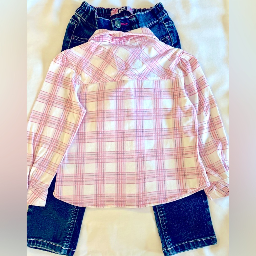 Outfit - Picture 4 of 7